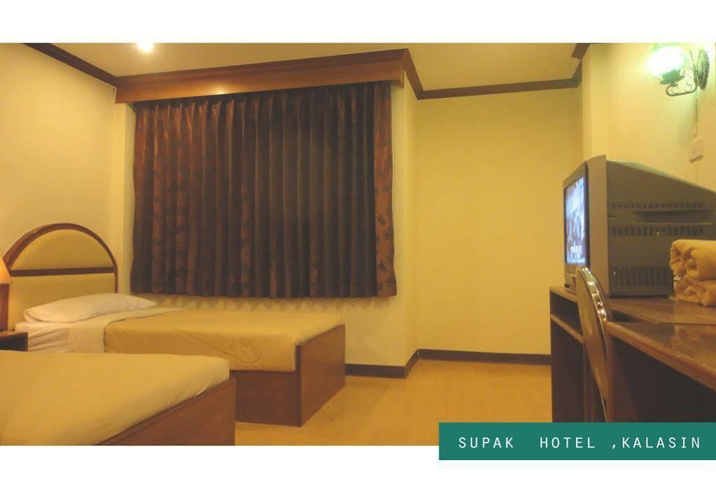 Supak Hotel Каласін Екстер'єр фото